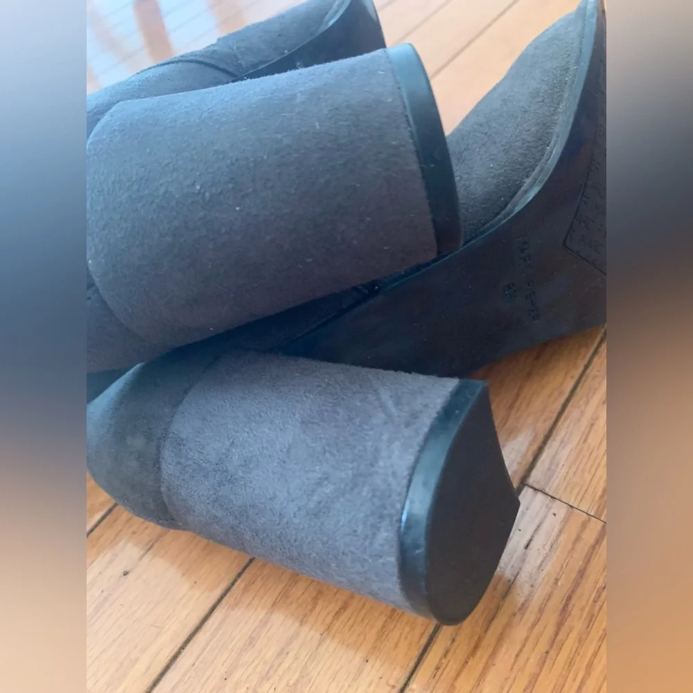 Marc Fisher Over Knee Suede boots 8 NWOT